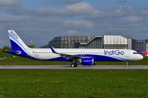 6E6452 IndiGo Airlines .